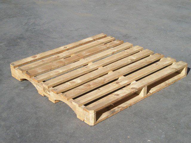 Palets de madera 114 x 114 cm